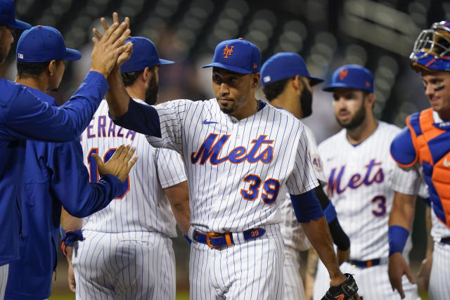 Mets drop Game 2, earn split with Brewers