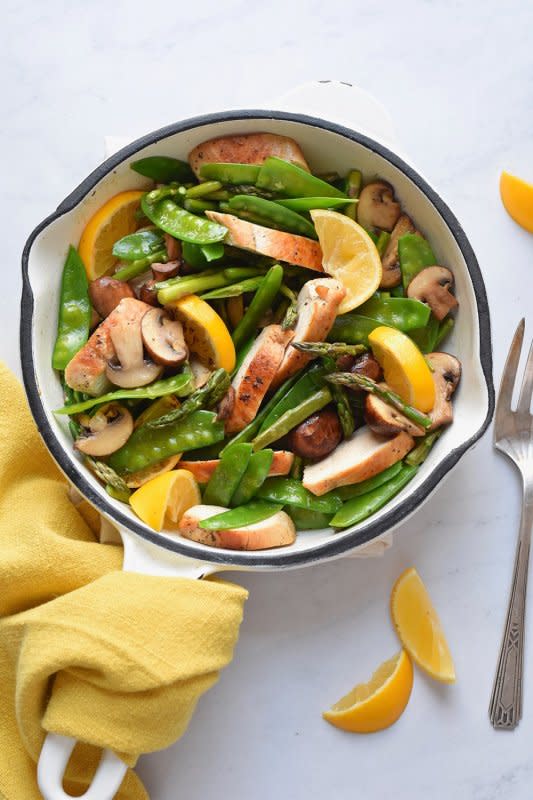 <p>Teresa Blackburn</p><p>Springy green veggies make this easy low-carb recipe a seasonal superstar. Lemony Chicken and Snow Peas is a quick, nutritious dish with only five main ingredients, plus the basics like salt, pepper and oil.</p><p><strong>Get the recipe: <a href="https://parade.com/1177083/parade/lemon-chicken-snow-peas/" rel="nofollow noopener" target="_blank" data-ylk="slk:Lemony Chicken and Snow Peas;elm:context_link;itc:0;sec:content-canvas" class="link ">Lemony Chicken and Snow Peas</a></strong></p>