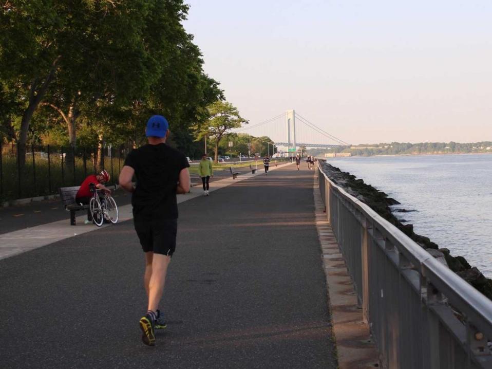 bay ridge brooklyn shore promenade bridge runner running park