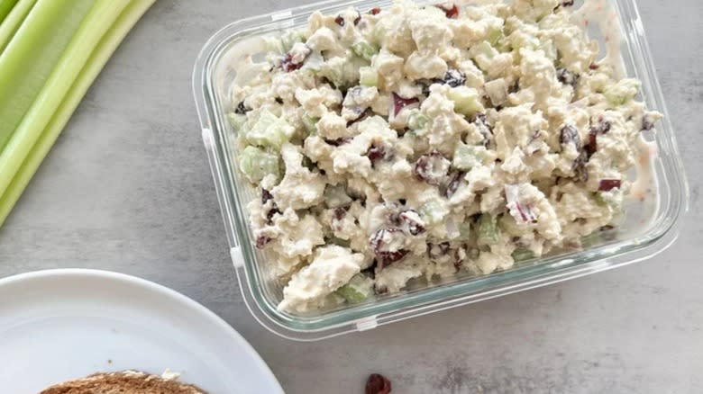 cranberry tofu salad sandwich filling