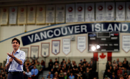 Canada's Prime Minister Justin Trudeau addresses the crowd during a town hall meeting at Vancouver Island University in Nanaimo, British Columbia, Canada, February 2, 2018. REUTERS/Kevin Light