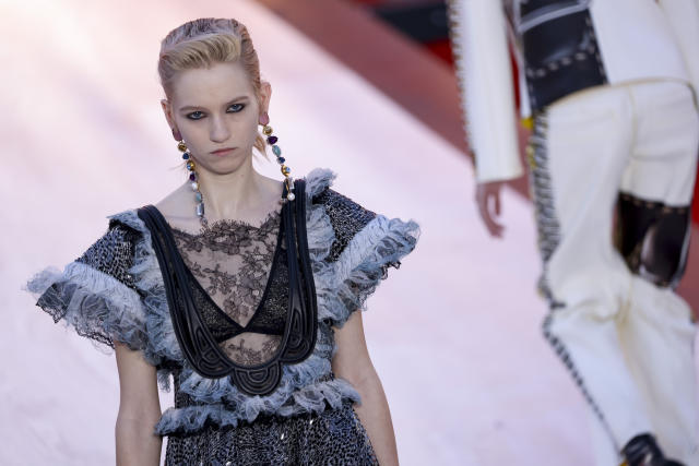 Louis Vuitton Spring 2022 Look 4, 23 Things to Know About Louis Vuitton's  Over-the-Top Spring 2022 Show