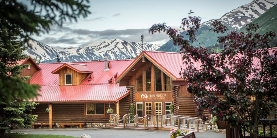 Exterior   Main entrance at Kenai kpl_15