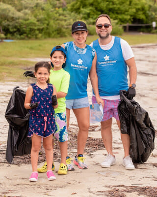 Cogeco employees in Ontario, Québec and in the United States at work during 1Cogeco Community Involvement Day #Cogecommunity (CNW Group/Cogeco Inc.)