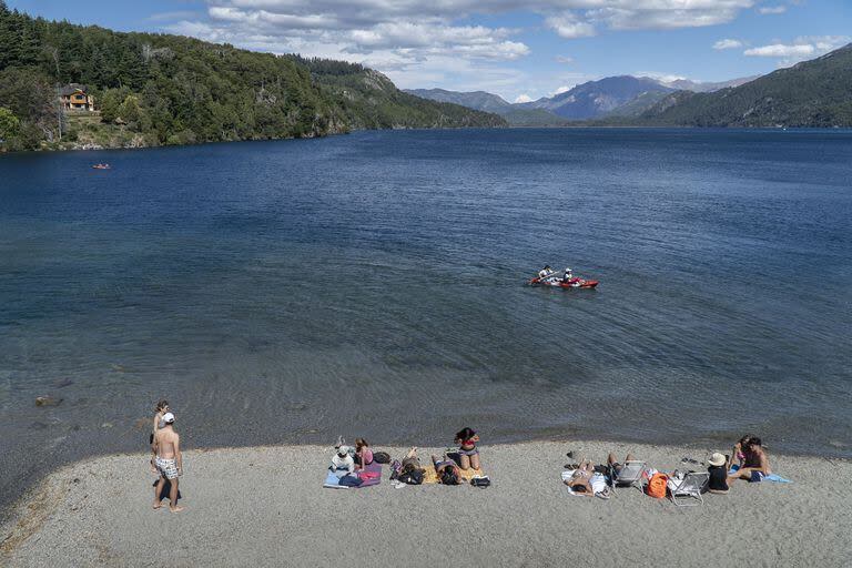 A pesar de las altas temperaturas, desde el Servicio Meteorológico Nacional indican que no hay lugares de la Patagonia que estén atravesando una ola de calor