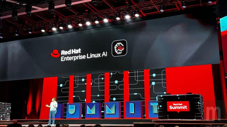 ▲針對人工智慧應用浪潮，Red Hat釋出Red Hat Enterprise Linux AI服務平台