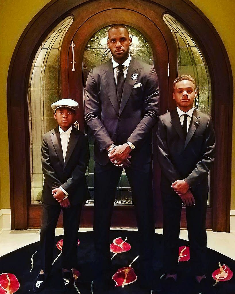 BRYCE, LEBRON & LEBRON JAMES JR. 