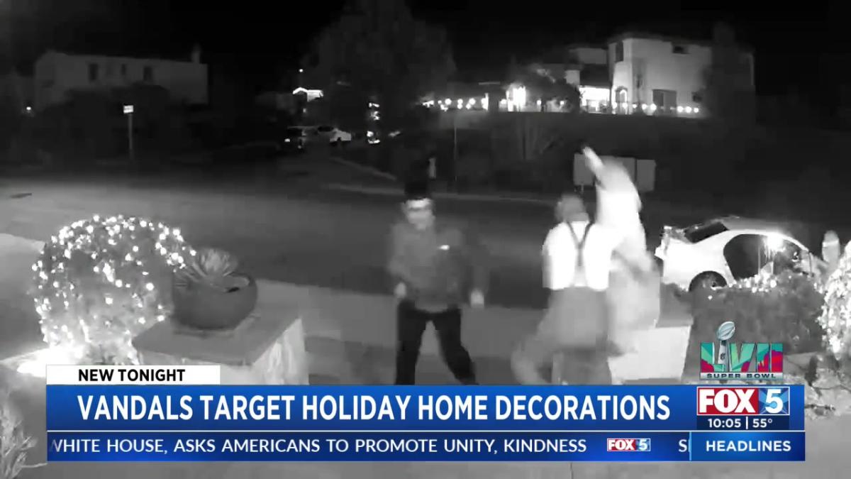 Holiday decoration vandals hit Southern California neighborhood ‘Why