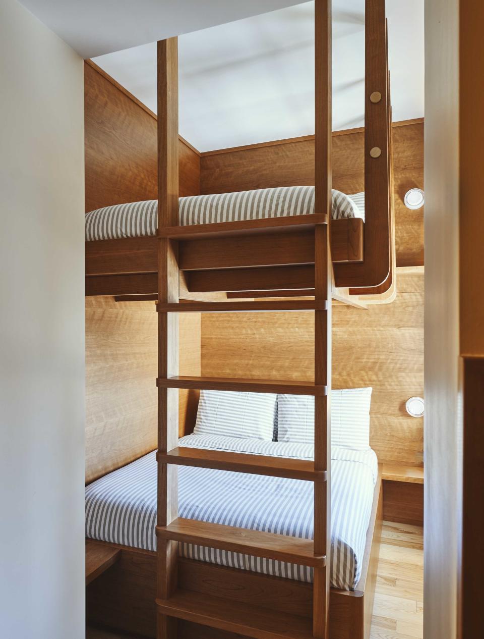 Queen-sized bunk beds.