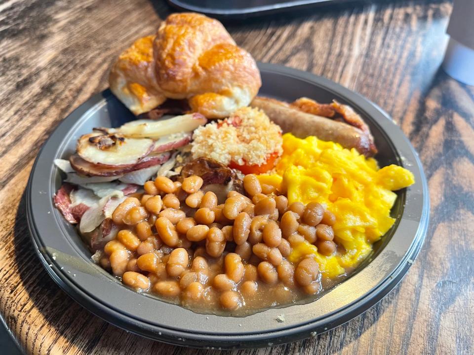 plate of full english breakfast from the wizarding world in universal