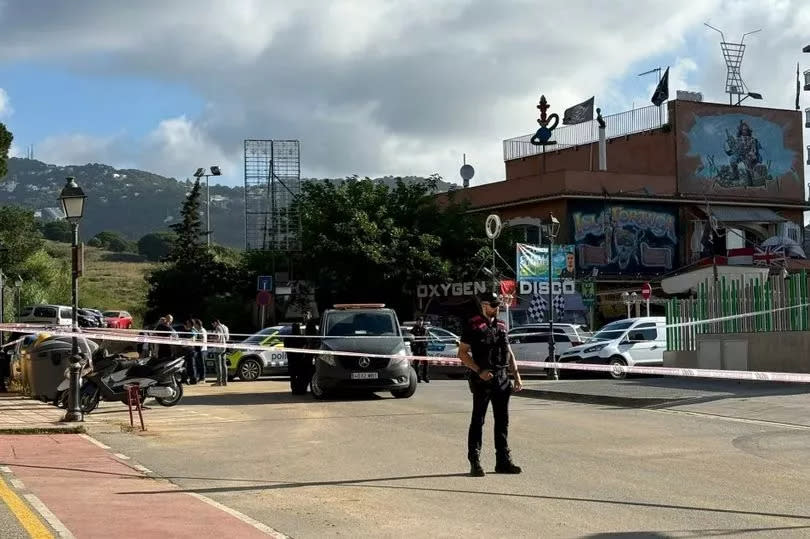 Police at the popular tourist spot ( Image: @RadioCalellaTV) -Credit:@RadioCalellaTV