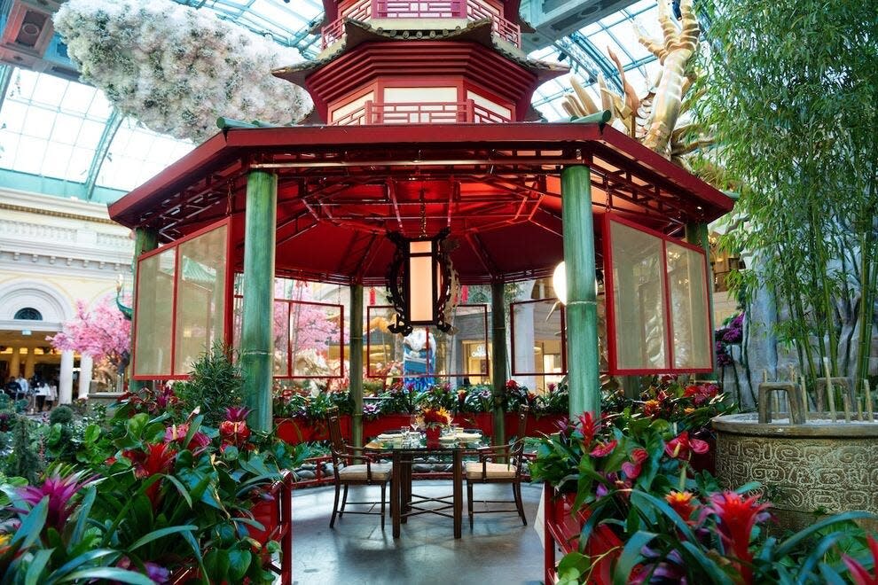 The Garden Table lets you dine surrounded by the beauty of the Bellagio Conservatory and Botanical Gardens