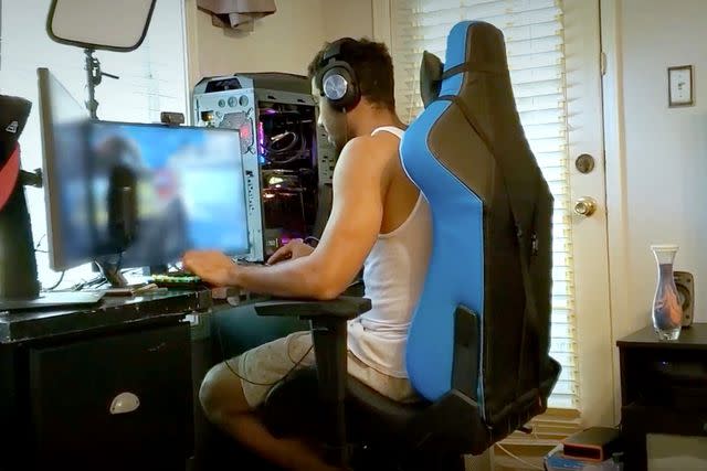 <p>TLC</p> Pedro's gaming chair on 'The Family Chantel'