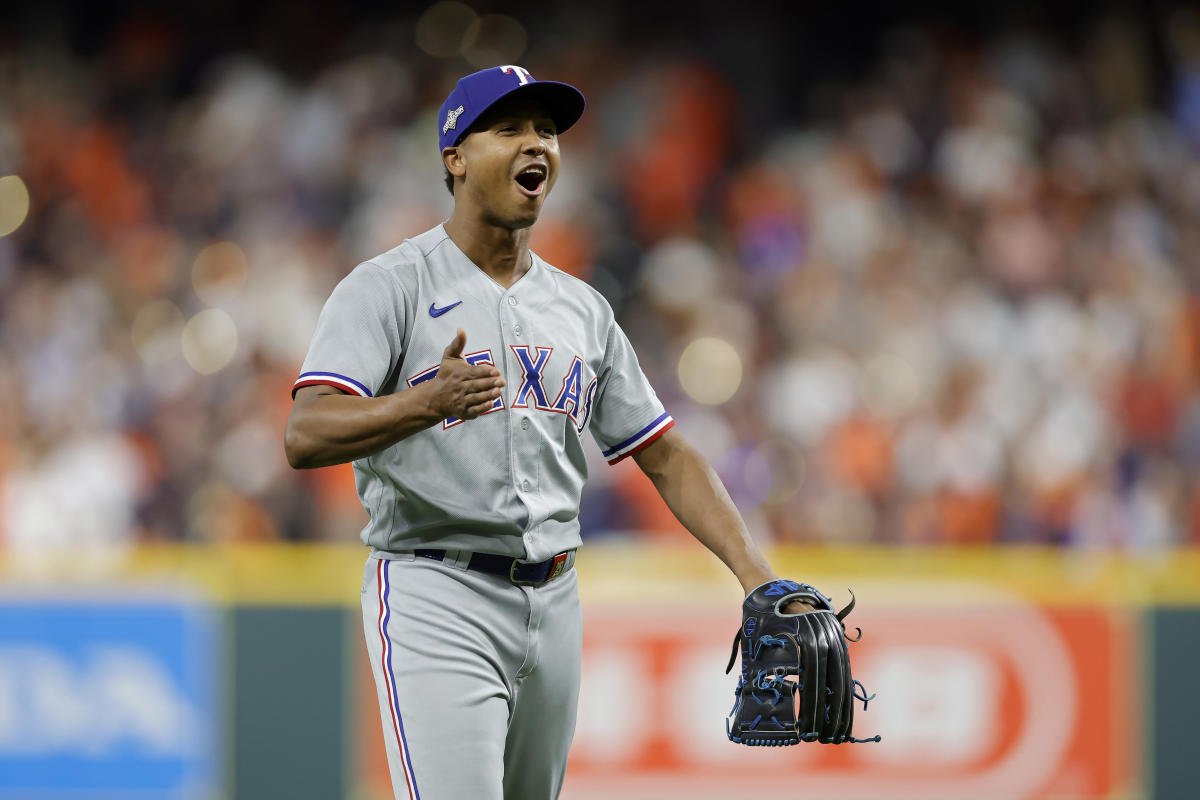 Texas Rangers closer José Leclerc shines in postseason, fueled by personal  journey and family motivation - BVM Sports