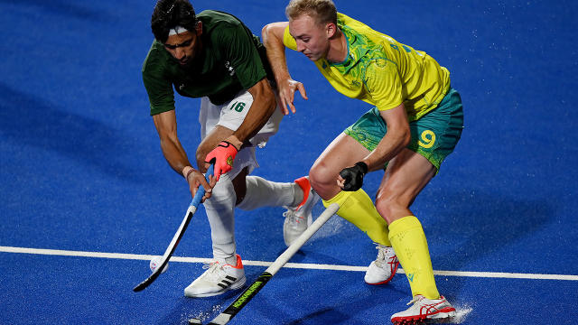 Australia will face England in the Commonwealth Games hockey semi-final after cruising poast Pakistan 7-0. (Photo by Justin Setterfield/Getty Images)
