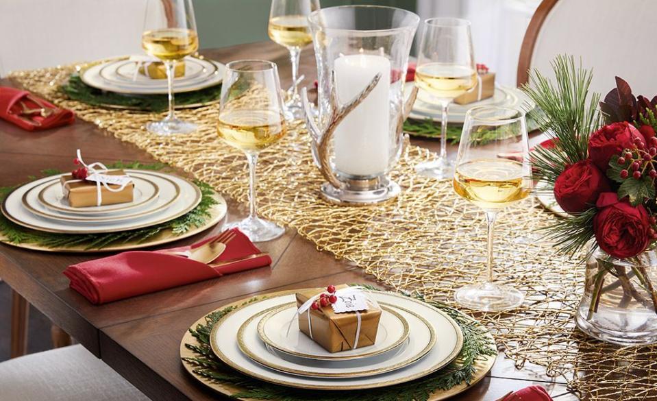 <p>Home Depot Ellie 20-Piece Matte Gold Flatware Set</p><p>homedepot.com</p><p>$40.92</p><p><a href="https://go.redirectingat.com?id=74968X1596630&url=https%3A%2F%2Fwww.homedepot.com%2Fp%2FORNATIVE-Ellie-20-Piece-Matte-Gold-18-0-Stainless-Steel-Flatware-Set-Service-for-4-09320GDR1%2F315756567&sref=https%3A%2F%2Fwww.cosmopolitan.com%2Flifestyle%2Fa42242914%2Fholiday-place-settings%2F" rel="nofollow noopener" target="_blank" data-ylk="slk:Shop Now;elm:context_link;itc:0;sec:content-canvas" class="link ">Shop Now</a></p><span class="copyright">Home Depot</span>