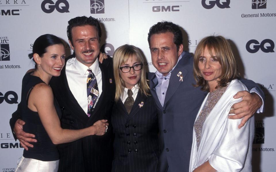 Arquette in 1999 with then-wife Cox and (c-r) sister Patricia, brother Richmond and sister Rosanna - Ron Galella