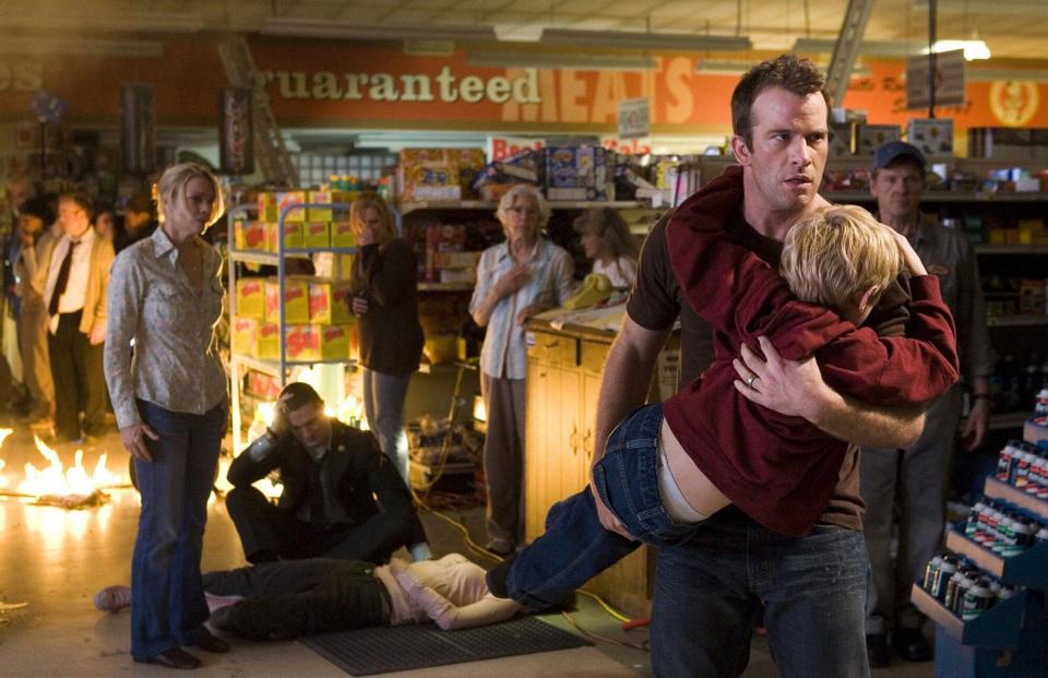 Laurie Holden, Thomas Jane, Nathan Gamble The Mist - 2007