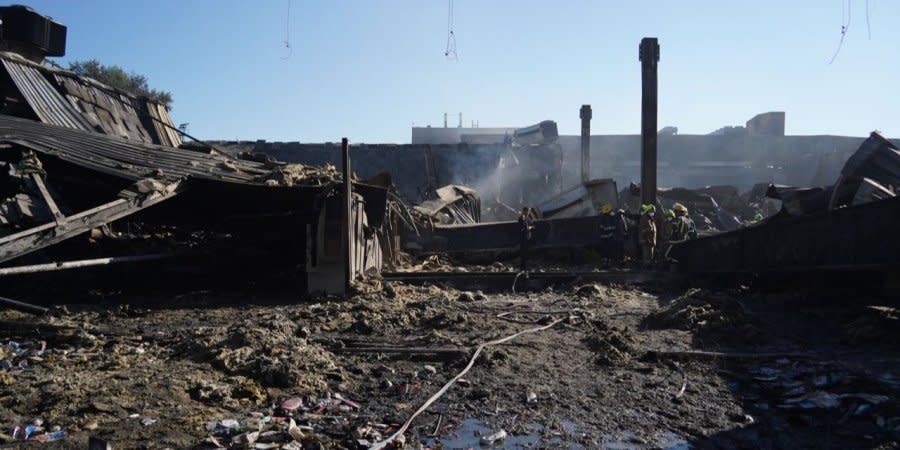 Russian missiles completely destroyed the Amstor mall in Kremenchug