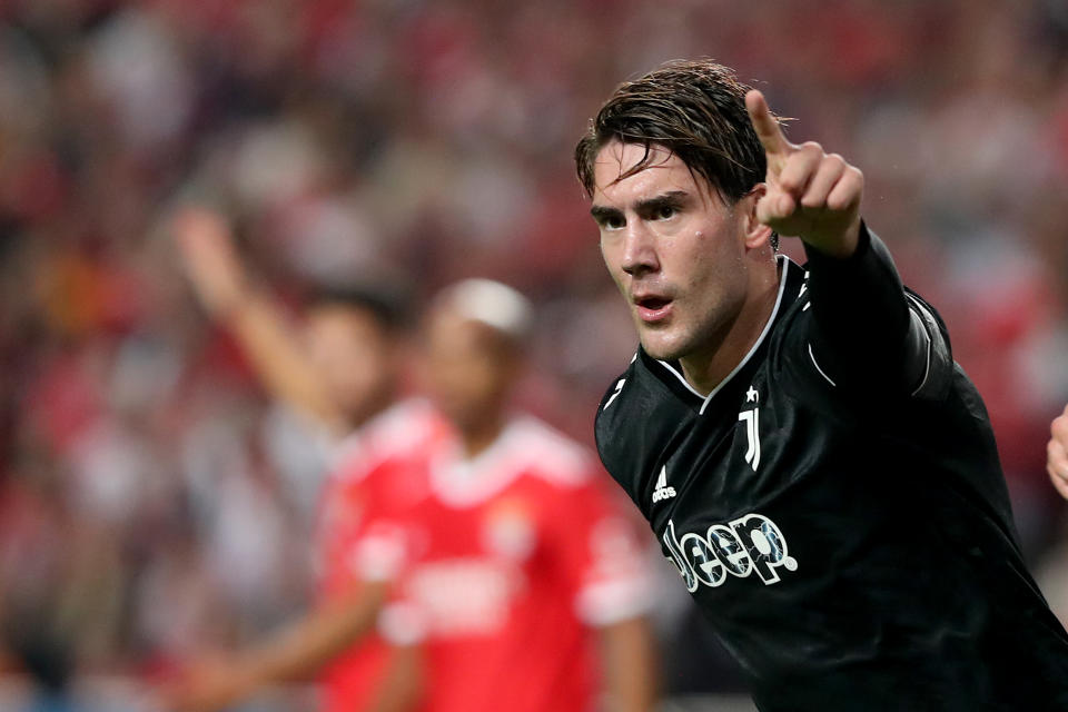 Dusan Vlahovic of Juventus celebrates after scoring a goal during the UEFA Champions League group H football match between SL Benfica and Juventus FC at the Luz stadium in Lisbon, Portugal on October 25, 2022. (Photo by Pedro Fiúza/NurPhoto via Getty Images)