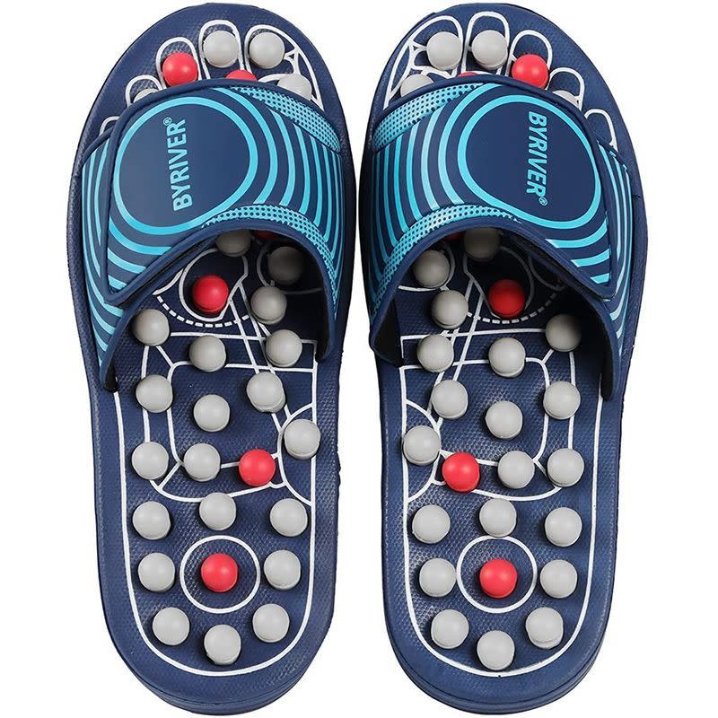 44) Acupressure Foot Massage Slippers