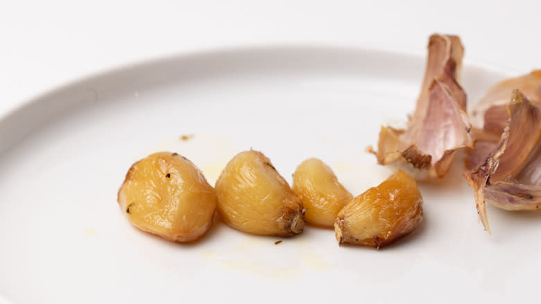 roasted garlic on a plate