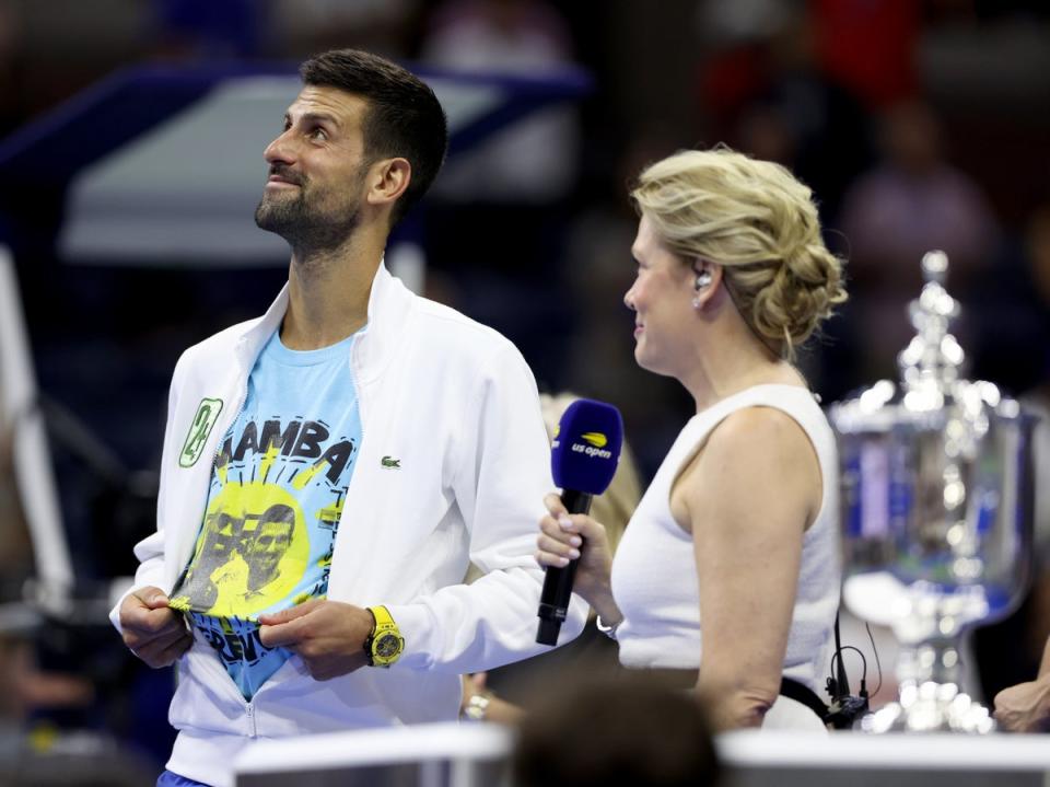 Novak Djokovic celebrates while wearing a shirt with an image of Kobe Bryant (Getty Images)