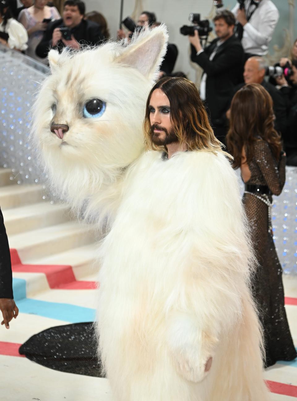 NEW YORK, NEW YORK - MAY 01: Jared Leto, dressed as Karl Lagerfeld&#39;s cat Choupette,  attends The 2023 Met Gala Celebrating &quot;Karl Lagerfeld: A Line Of Beauty&quot; at The Metropolitan Museum of Art on May 01, 2023 in New York City. (Photo by Noam Galai/GA/The Hollywood Reporter via Getty Images)