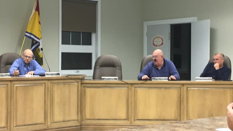 Dalhousie councillor thrown out of council meeting — again