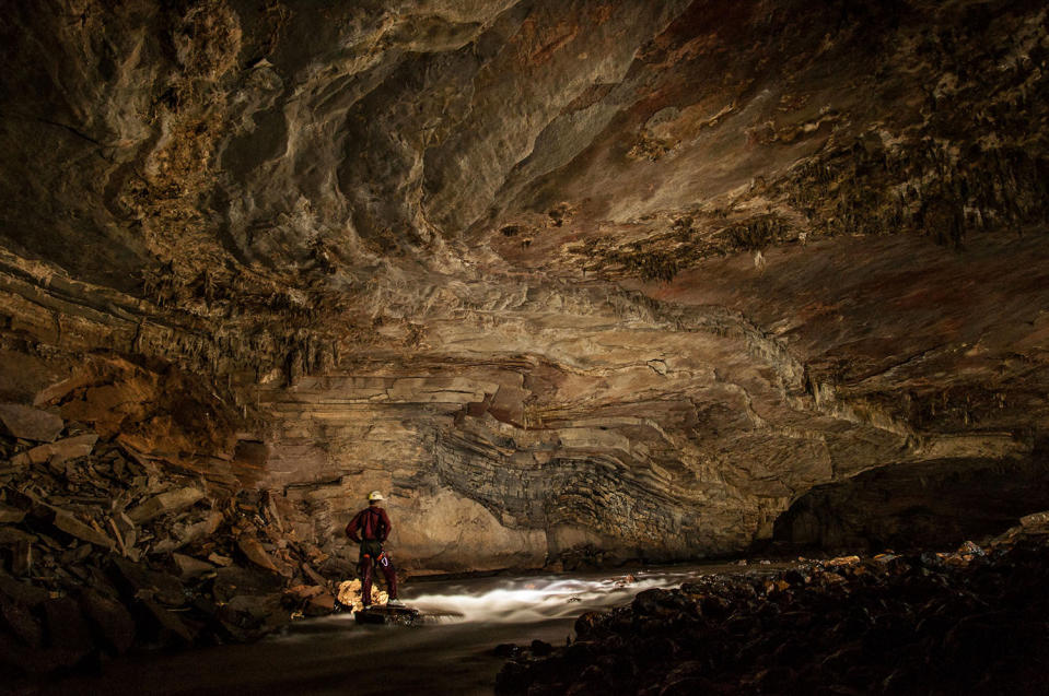 Gelological fold in the Angelica cave