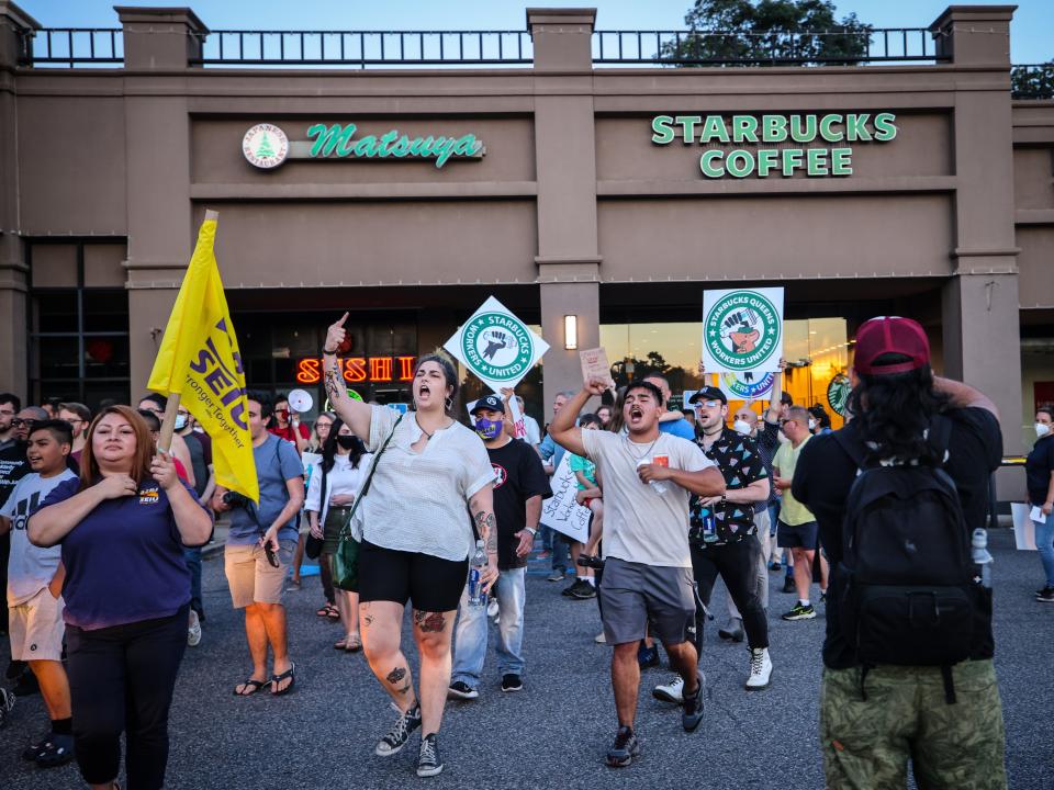Great Neck, N.Y.: Protestors rally against what they perceive to be union busting tactics, outside a Starbucks in Great Neck, New York, demanding the reinstatement of a former employee, on August 15, 2022