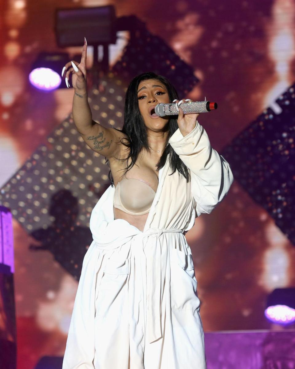 49) Cardi B, 2019