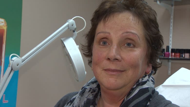 'Alison 2.0': Cancer survivor gets confidence boost from eyebrow microblading