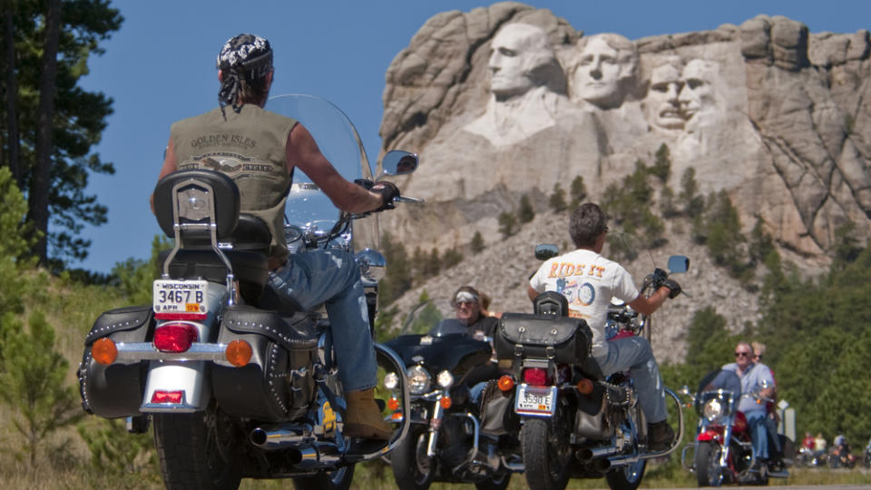 Viele angereiste Biker gehen auch auf Tour