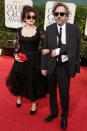 Achtung, Vogelscheuche! Tim Burton vertrieb mit seinem Zottel-Look Glanz und Glamour vom roten Teppich. Und Gattin Helena Bonham Carter sah trotz Kussmund-Clutch gar nicht zum Knutschen aus. <br><br><b><a href="http://de.kino.yahoo.com/blogs/filmblog/golden-globes-2013-gewinner-des-abends-094431794.html " data-ylk="slk:[Golden Globes 2013: Alle Gewinner im Überblick];elm:context_link;itc:0;sec:content-canvas;outcm:mb_qualified_link;_E:mb_qualified_link;ct:story;" class="link  yahoo-link">[Golden Globes 2013: Alle Gewinner im Überblick] </a></b>