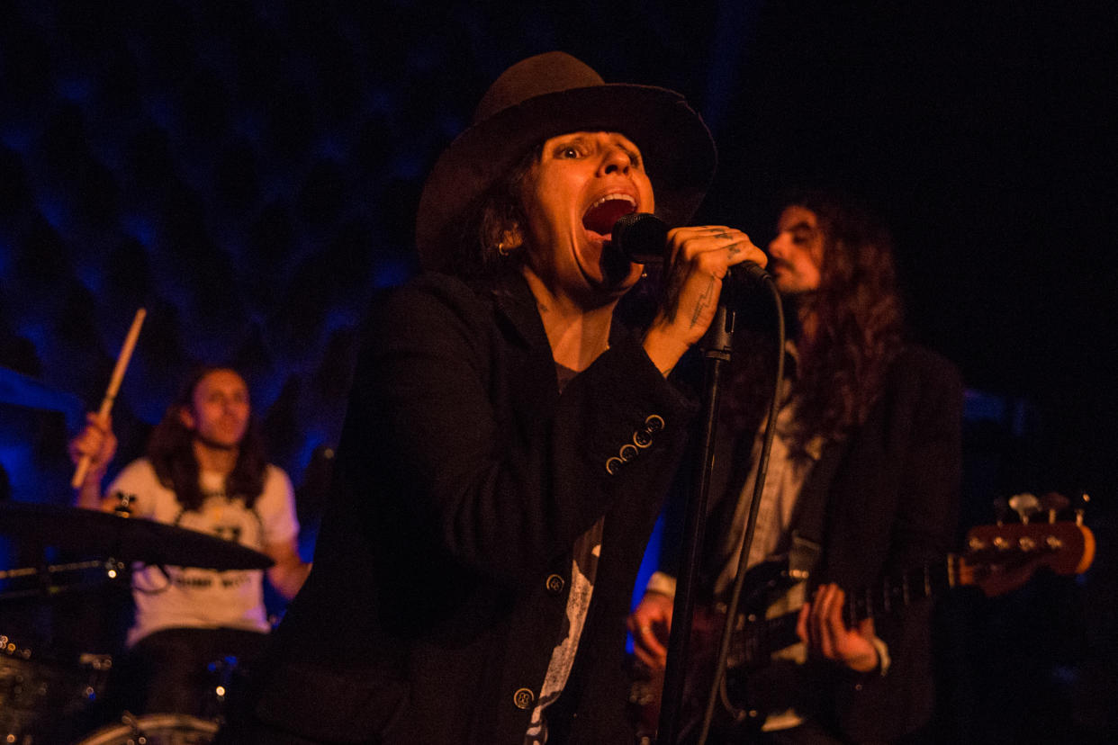 Linda Perry performs at the Townsend on March 13, 2018 in Austin, Texas. (Photo: Lorne Thomson/Redferns)