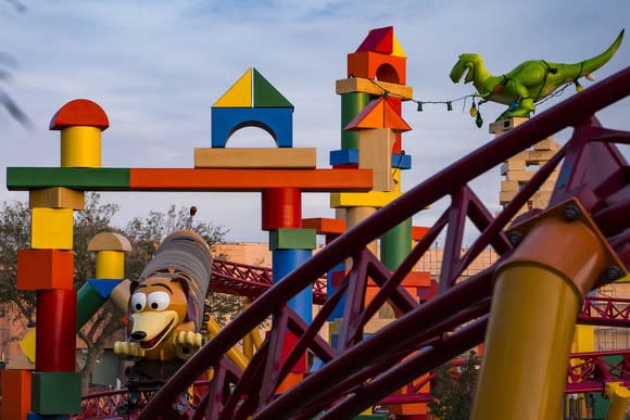 Slinky Dog Dash ride