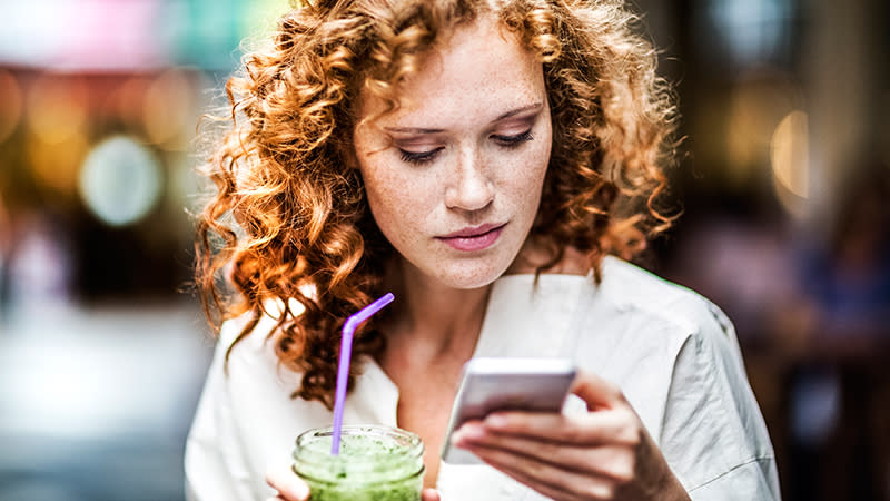 Tu teléfono celular te estaría provocando ansiedad. – Foto: Westend61 / Getty Images.