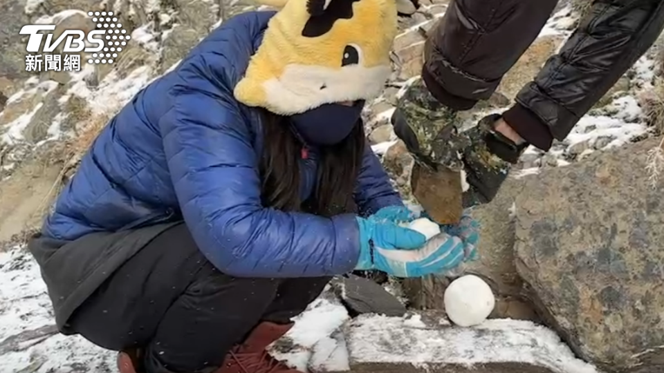 這波寒流直逼全台，合歡山已經下雪了。（圖／TVBS）