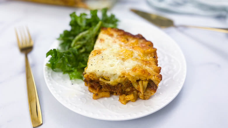 slice of mac and cheese lasagna