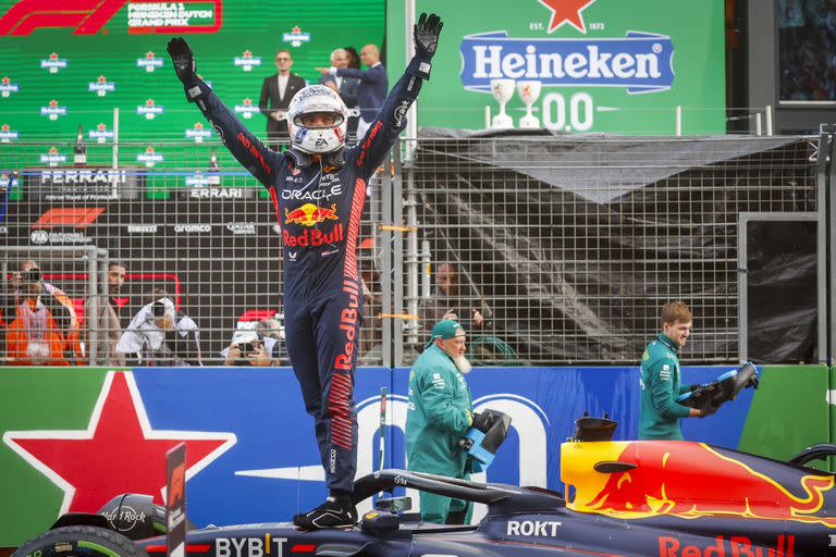 Festeja Max Verstappen ante el ejército de neerlandeses en Zandvoort: desde el regreso en 2021, solamente Mad Max ganó en el circuito de Países Bajos