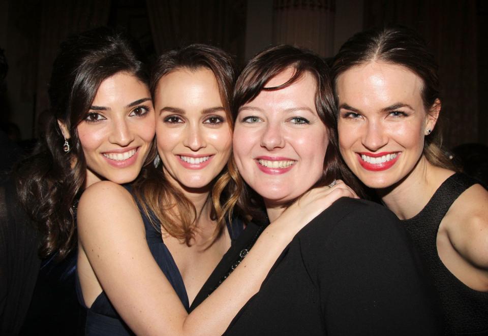 <p><a href="https://www.elle.com/culture/celebrities/news/a27453/dorota-blair-waldorf-still-friends/" rel="nofollow noopener" target="_blank" data-ylk="slk:Blair-and-Dorota-IRL;elm:context_link;itc:0;sec:content-canvas" class="link ">Blair-and-Dorota-IRL</a> besties.</p>