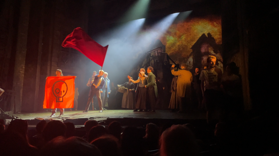 Just Stop Oil protesters took to the stage amid a West End production of Les Miserables. (Just Stop Oil)