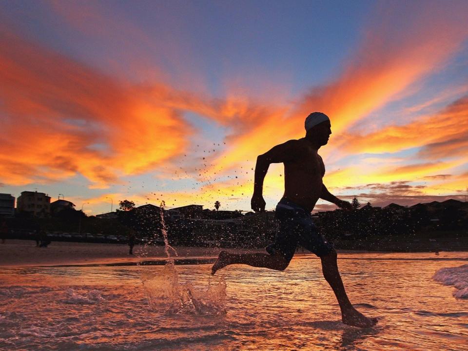 runner at sunrise