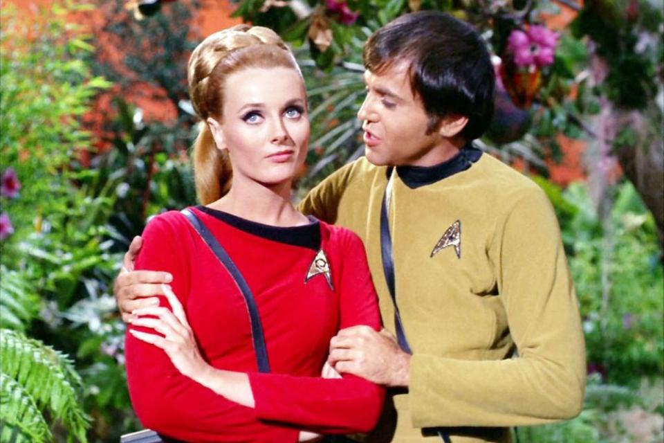 Celeste Yarnall as Yeoman Martha Landon and Walter Koenig as Chekov in <em>Star Trek</em>