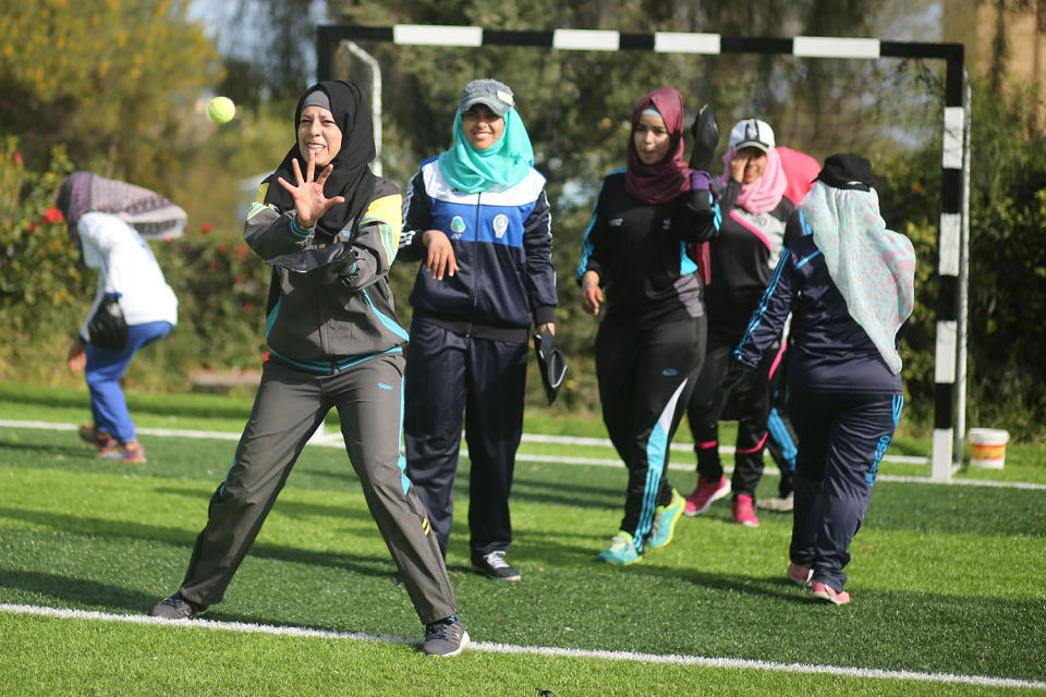 Palestinian women try to bring baseball to Gaza