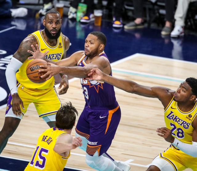 Phoenix Suns top Los Angeles Lakers in first NBA game at Acrisure Arena