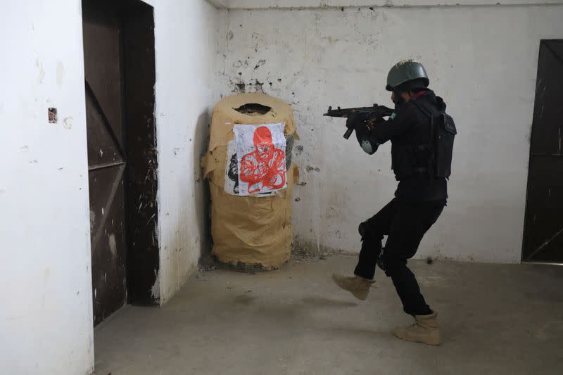 The Wider Image: Islamist militants have Pakistan's police in their crosshairs