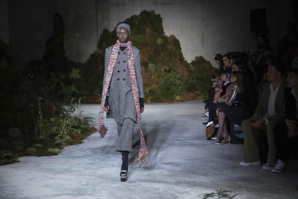 A model wears a creation by designer Alexa Chung at the Autumn/Winter 2019 fashion week runway show in London, Saturday, Feb. 16, 2019. (Photo by Vianney Le Caer/Invision/AP)