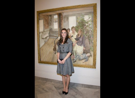 Kate apparently <a href="http://www.huffingtonpost.com/2012/03/07/kate-middleton-consignment_n_1327460.html" target="_hplink">wears second-hand, thrift shop clothing!</a>    (Getty photo)